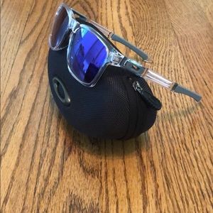 Oakley Catalyst